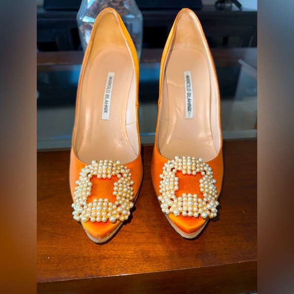 Manolo Blahnik Hangisi Orange - Picture 1 of 8